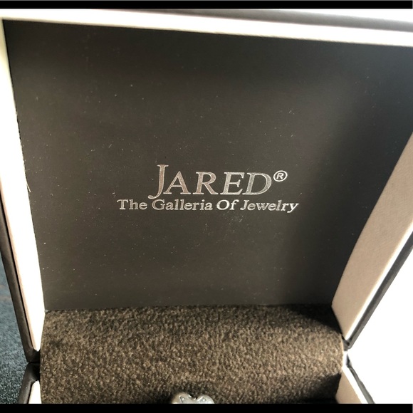 Authentic Pandora Bracelet with 4 Pandora Charms - Picture 4 of 13